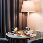 Celtic Ross & Leisure Centre 4*