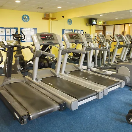 Celtic Ross & Leisure Centre 4*