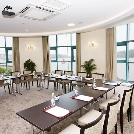 Hotel Celtic Ross & Leisure Centre
