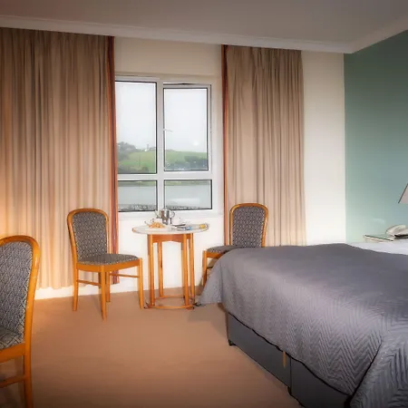 Hotel Celtic Ross & Leisure Centre 4*