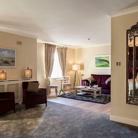 Celtic Ross & Leisure Centre Szálloda 4*