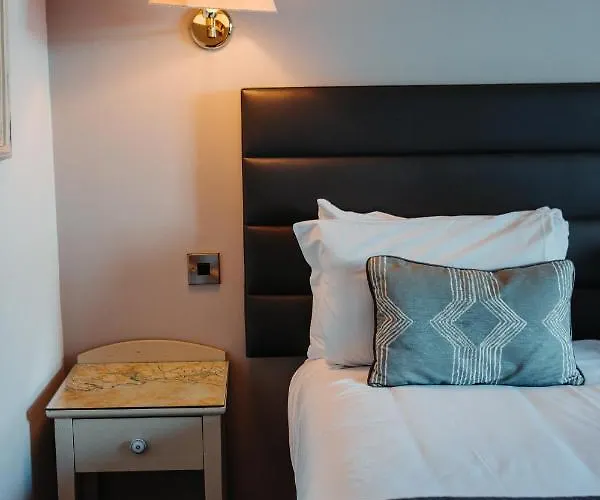 Celtic Ross & Leisure Centre Hotel