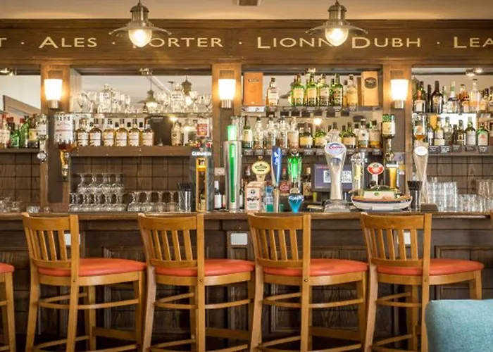 Celtic Ross & Leisure Centre Отель Росс-Карбери