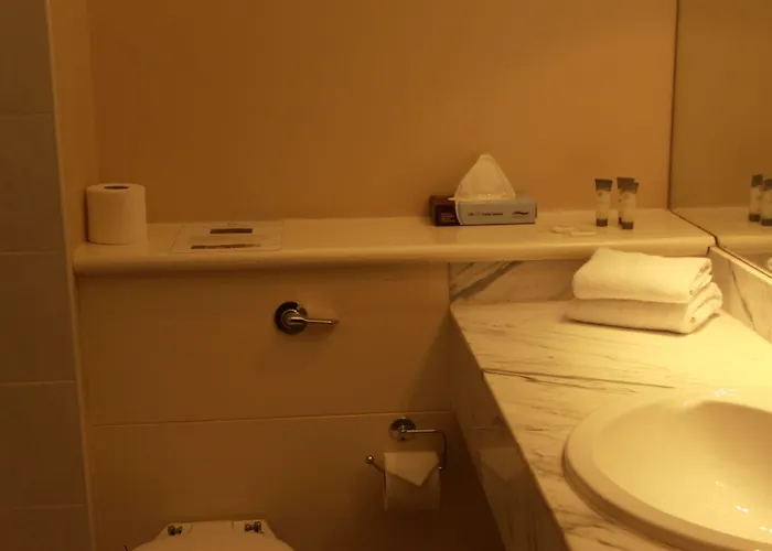 Celtic Ross & Leisure Centre 4*