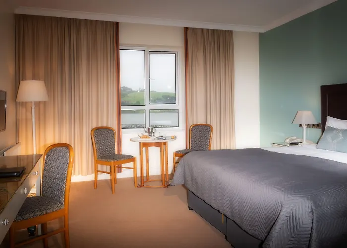 Отель Celtic Ross & Leisure Centre 4*