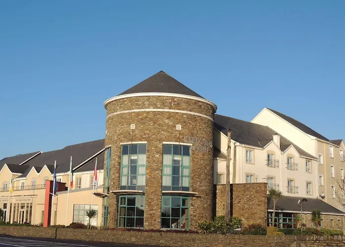 Отель Celtic Ross & Leisure Centre