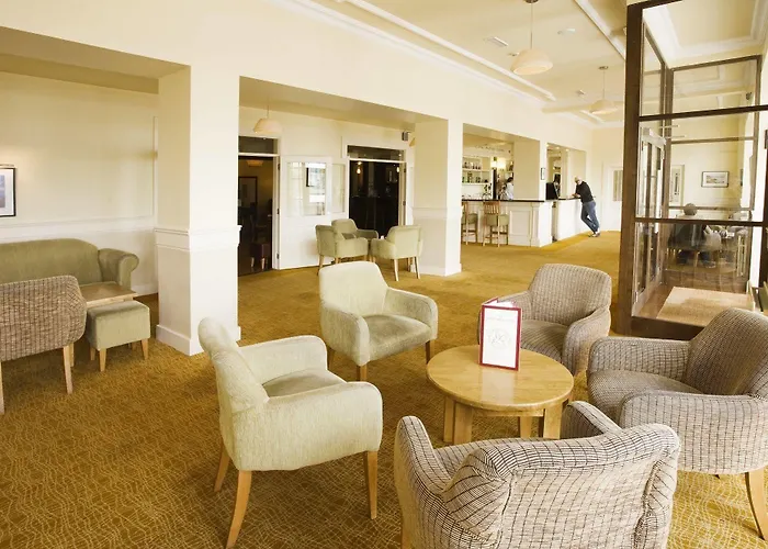 Отель Celtic Ross & Leisure Centre 4*